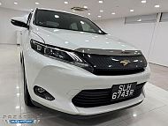 Toyota Harrier Premium 2.0 A 2016 White Sunroof Rear Entertainment